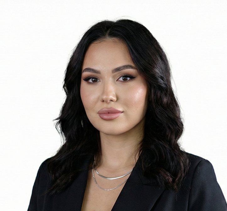 Дизайнер Алина